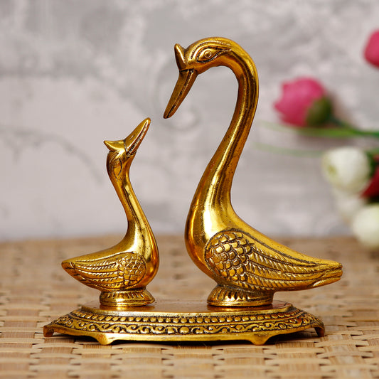 Loving Golden Swan Couple